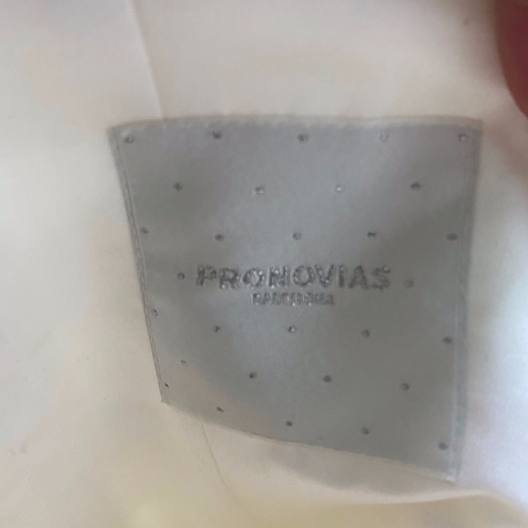 PRONOVIA DRESS 3133039 - Picture 4 of 7